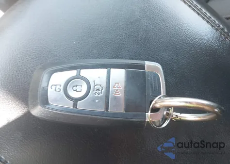 2022 Ford Explorer Xlt z USA, uszkodzony, nr VIN 1FMSK7DH9NGC02020